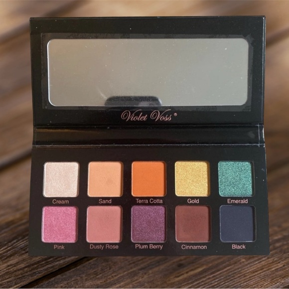 Violet Voss Essentials Palette New - Picture 2 of 7